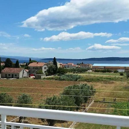 Cozy Apartment With Sea View Kaštela Exteriér fotografie